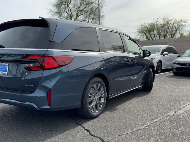 2025 Honda Odyssey Touring 6