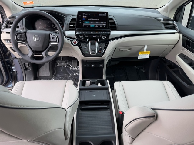 2025 Honda Odyssey Touring 24