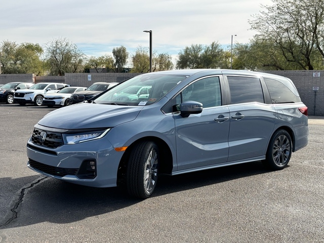 2025 Honda Odyssey Touring 10