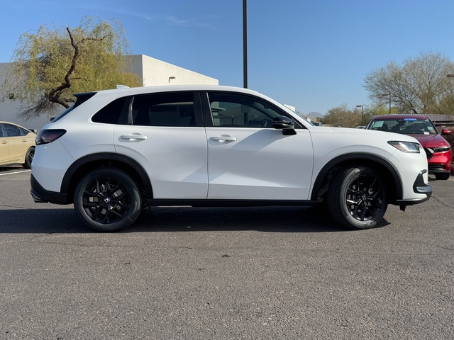 2025 Honda HR-V  5