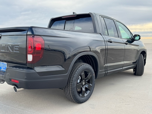 2025 Honda Ridgeline Black Edition 6