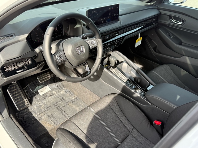 2025 Honda Accord Hybrid Sport 17