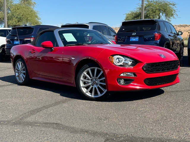 2020 Fiat 124 Spider Lusso 2