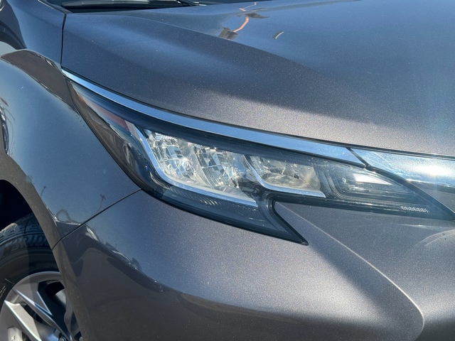 2021 Toyota Sienna LE 4