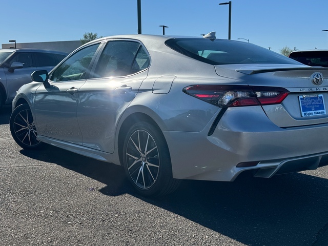 2022 Toyota Camry SE 8