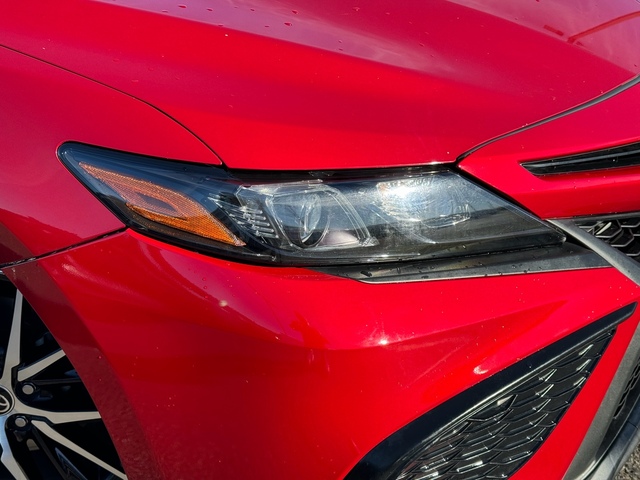 2021 Toyota Camry SE 4