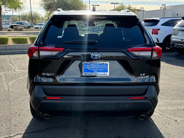 2024 Toyota RAV4 Hybrid LE 9