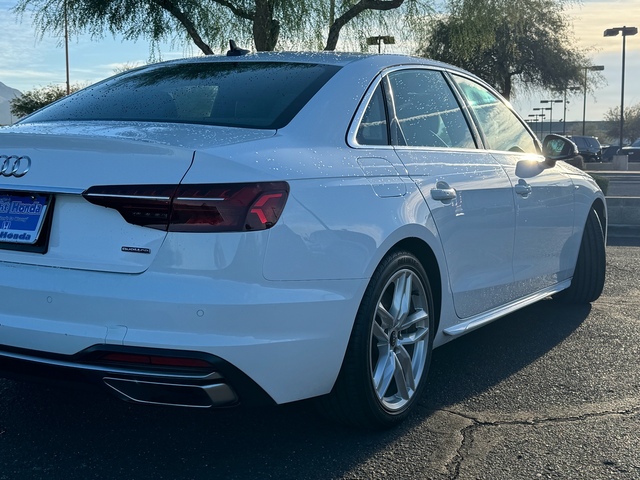 2022 Audi A4 45 S line Premium Plus 8