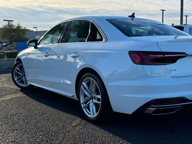 2022 Audi A4 45 S line Premium Plus 10