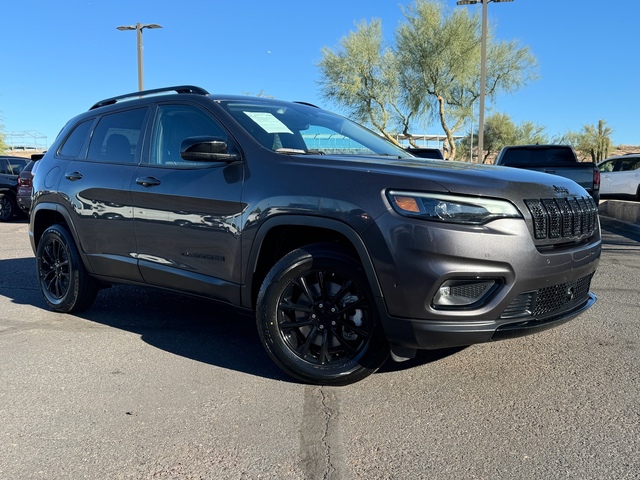 2023 Jeep Cherokee Altitude 2