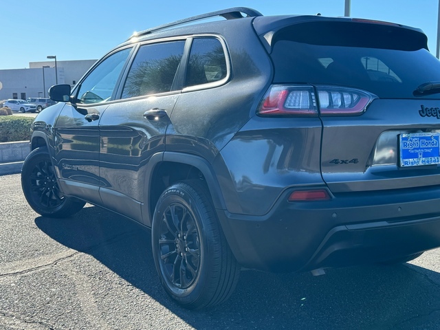 2023 Jeep Cherokee Altitude 10