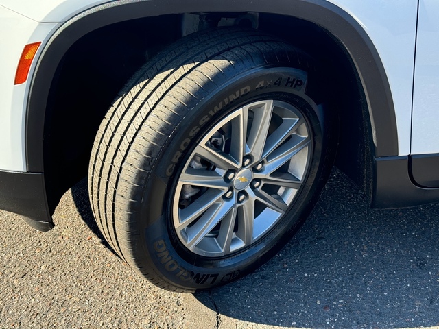 2023 Chevrolet Traverse LT 12