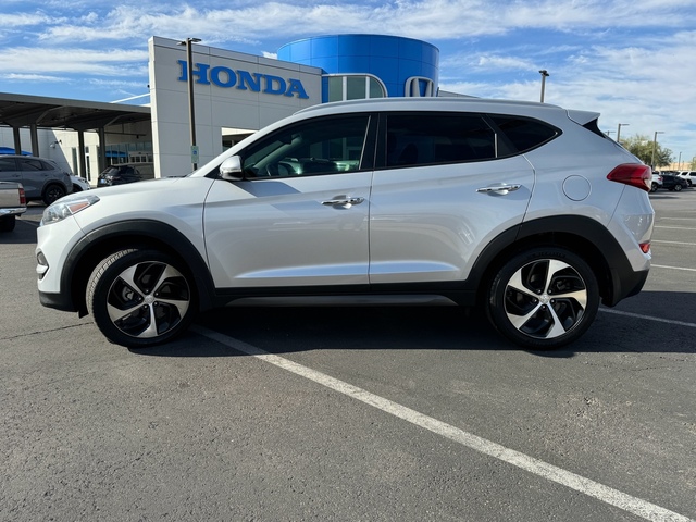 2016 Hyundai TUCSON  11