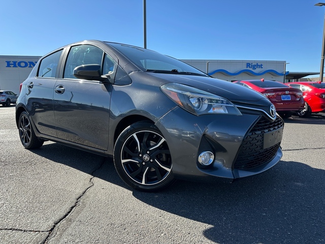 2016 Toyota Yaris  1