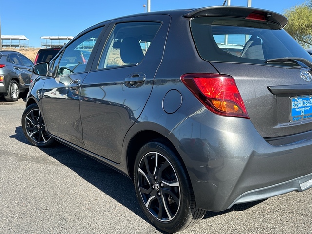 2016 Toyota Yaris  8