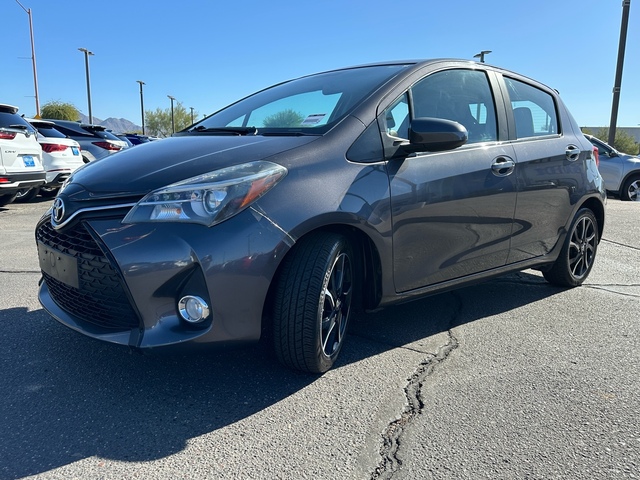 2016 Toyota Yaris  10