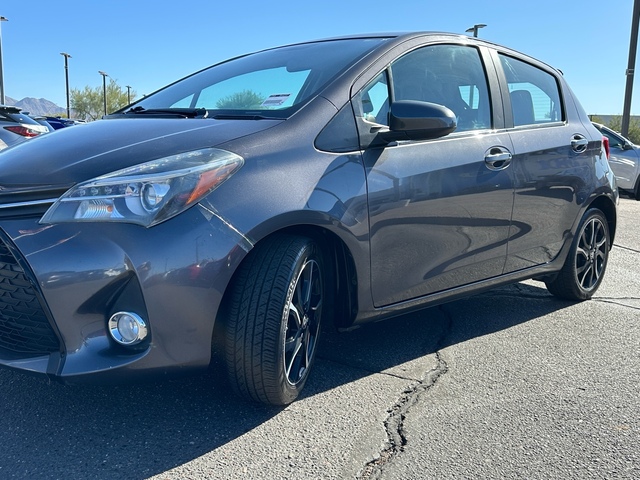 2016 Toyota Yaris  11