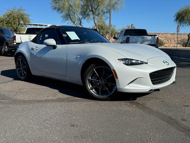 2019 Mazda MX-5 Miata Grand Touring 1