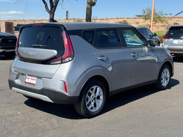 2023 Kia Soul LX 7