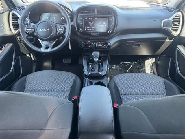 2023 Kia Soul LX 15