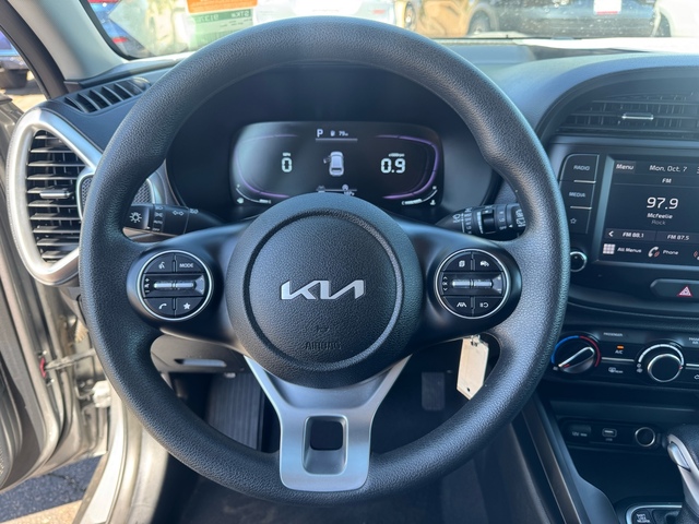 2023 Kia Soul LX 21