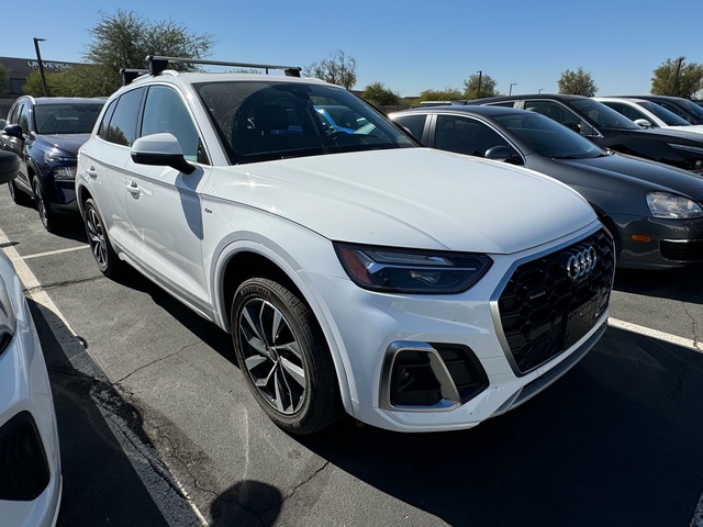 2023 Audi Q5 45 S line Premium Plus 2