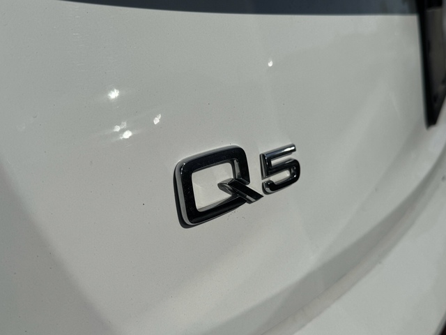 2023 Audi Q5 45 S line Premium Plus 8