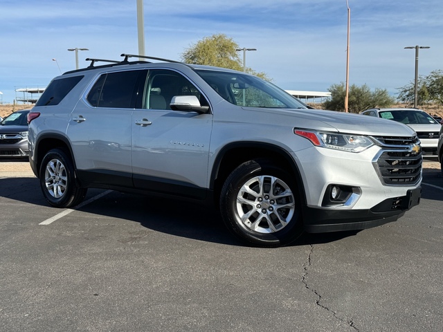 2021 Chevrolet Traverse LT 1