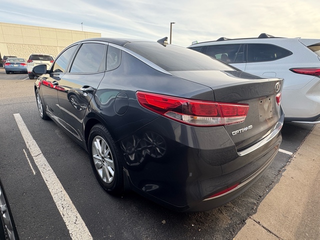 2017 Kia Optima LX 4