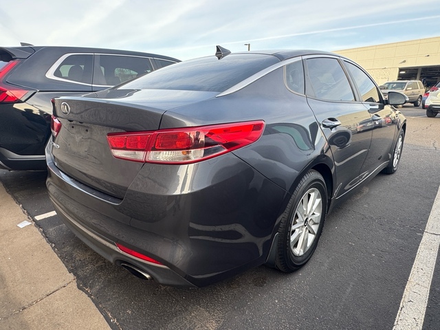 2017 Kia Optima LX 5