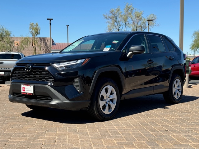 2024 Toyota RAV4 LE 2