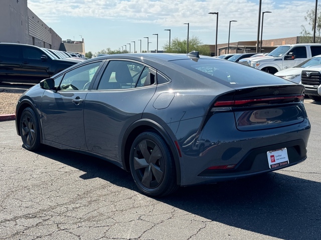 2023 Toyota Prius LE 5