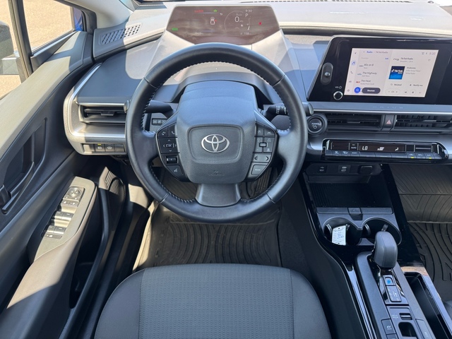 2023 Toyota Prius LE 17