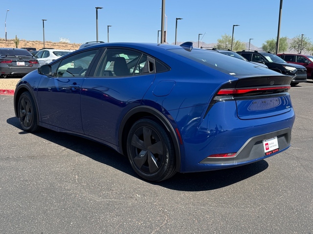 2023 Toyota Prius LE 7