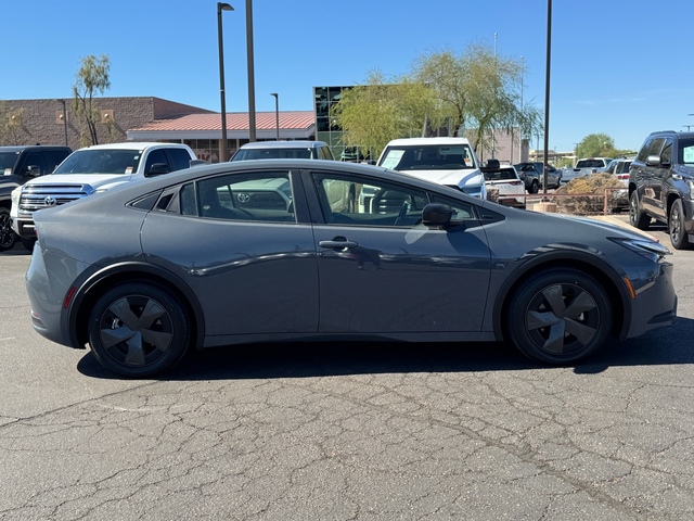 2023 Toyota Prius LE 9