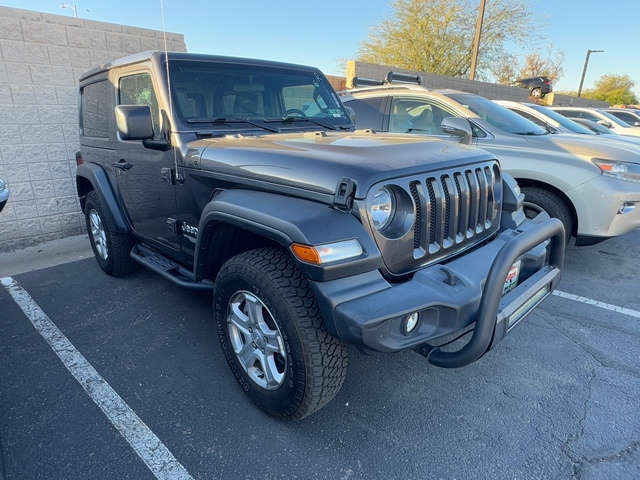 2023 Jeep Wrangler Sahara 2