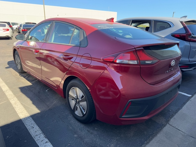 2020 Hyundai Ioniq Hybrid Blue 4