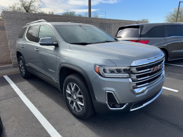 2023 GMC Acadia SLT 1