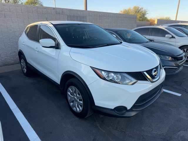 2018 Nissan Rogue Sport S 1