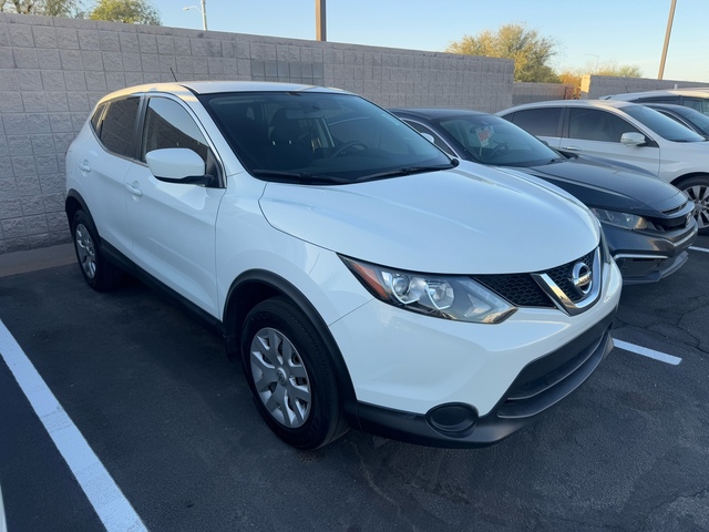 2018 Nissan Rogue Sport S 2