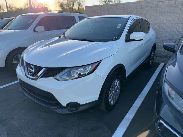 2018 Nissan Rogue Sport S 3