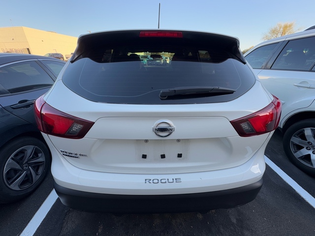 2018 Nissan Rogue Sport S 7