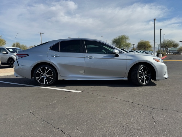 2019 Toyota Camry SE 5