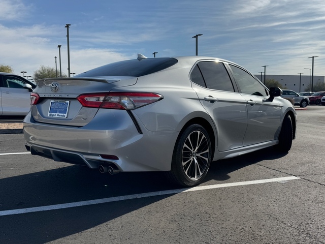 2019 Toyota Camry SE 7