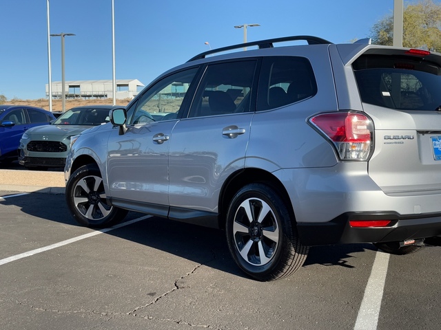 2017 Subaru Forester  9