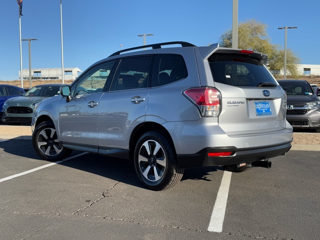 2017 Subaru Forester  10