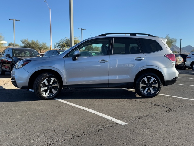 2017 Subaru Forester  11