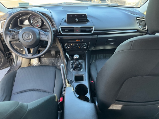 2014 Mazda Mazda3 i Sport 25