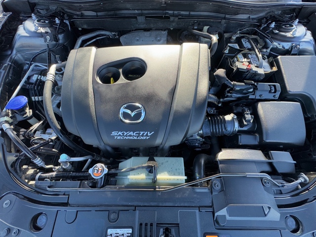 2014 Mazda Mazda3 i Sport 27