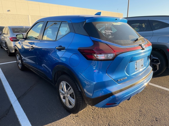 2021 Nissan Kicks S 4